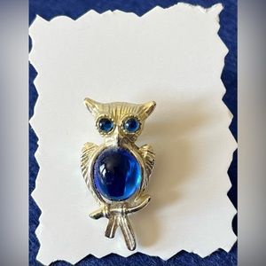 Owl pin